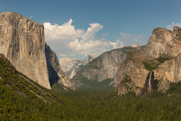 Yosemite Tunnel Viewpoint